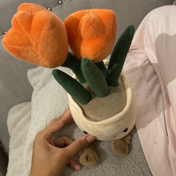 Tulip stuffed house decor - Picture 3 of 4